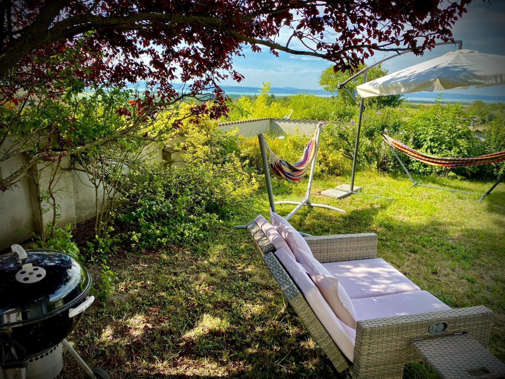 Dharma Horse Shelter Bungalows & Farmping Siófok Extérieur photo